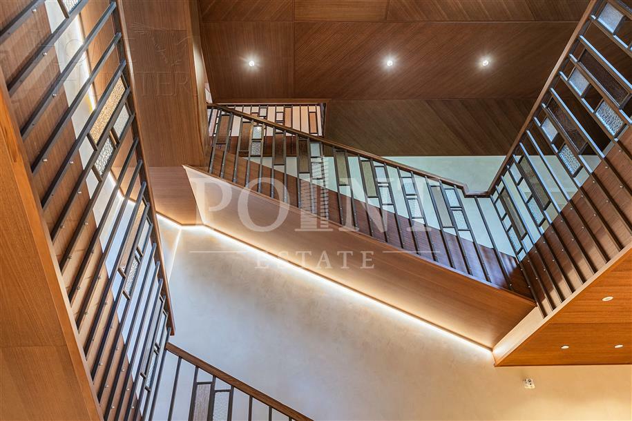 2-этажный коттедж 1 280 м² с отделкой