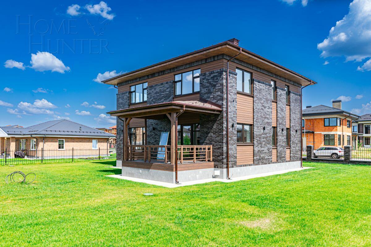 2-этажный коттедж 200 м² с отделкой