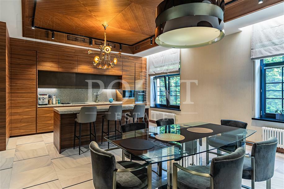 2-этажный коттедж 1 280 м² с отделкой