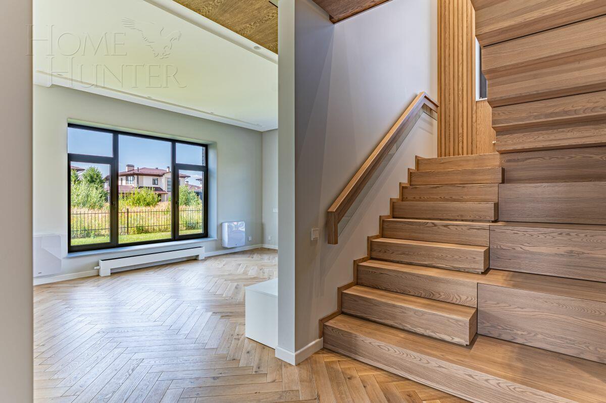 2-этажный коттедж 200 м² с отделкой