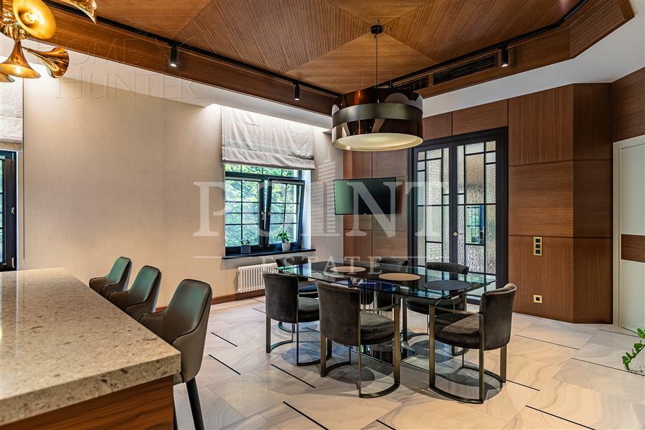 2-этажный коттедж 1 280 м² с отделкой