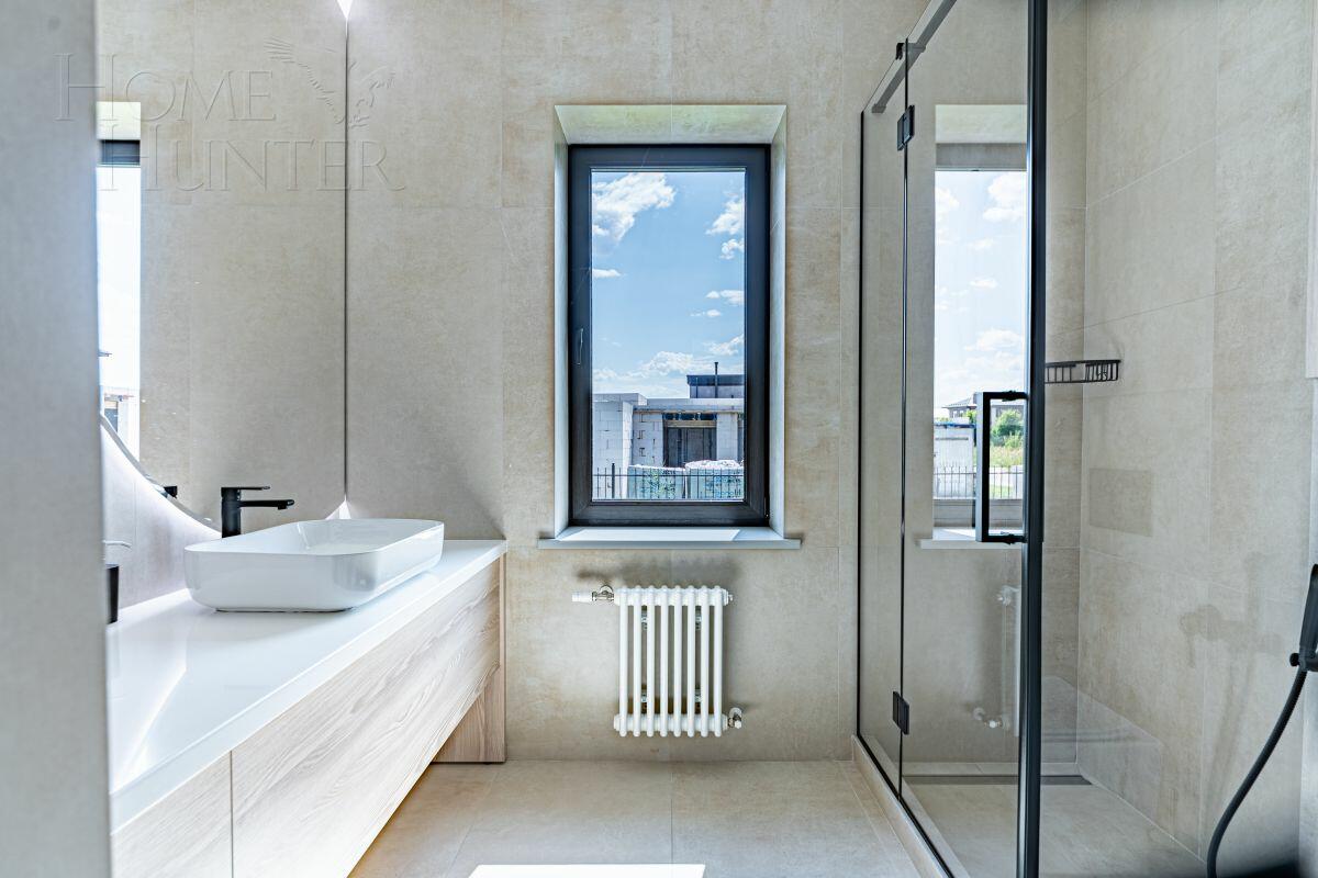 2-этажный коттедж 200 м² с отделкой