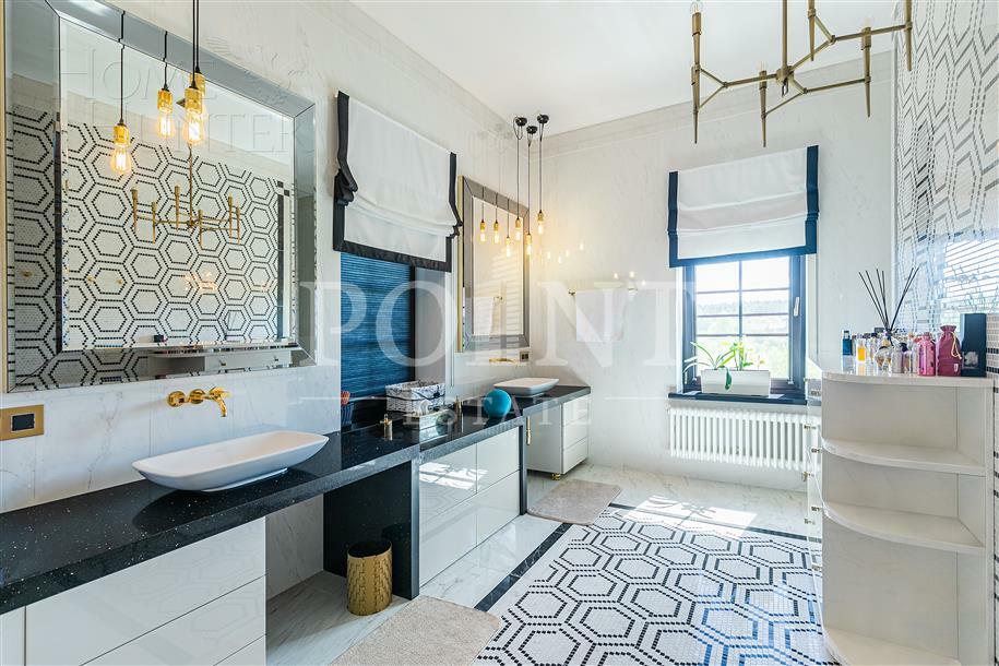 2-этажный коттедж 1 280 м² с отделкой