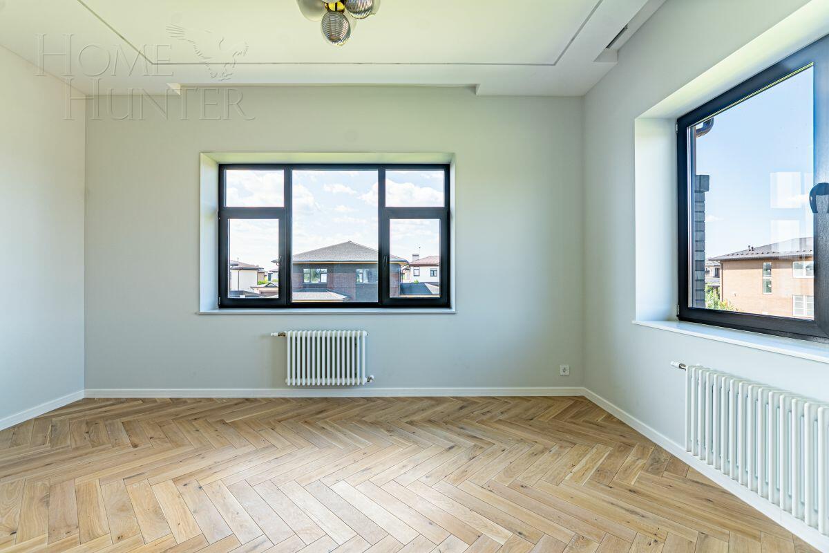 2-этажный коттедж 200 м² с отделкой