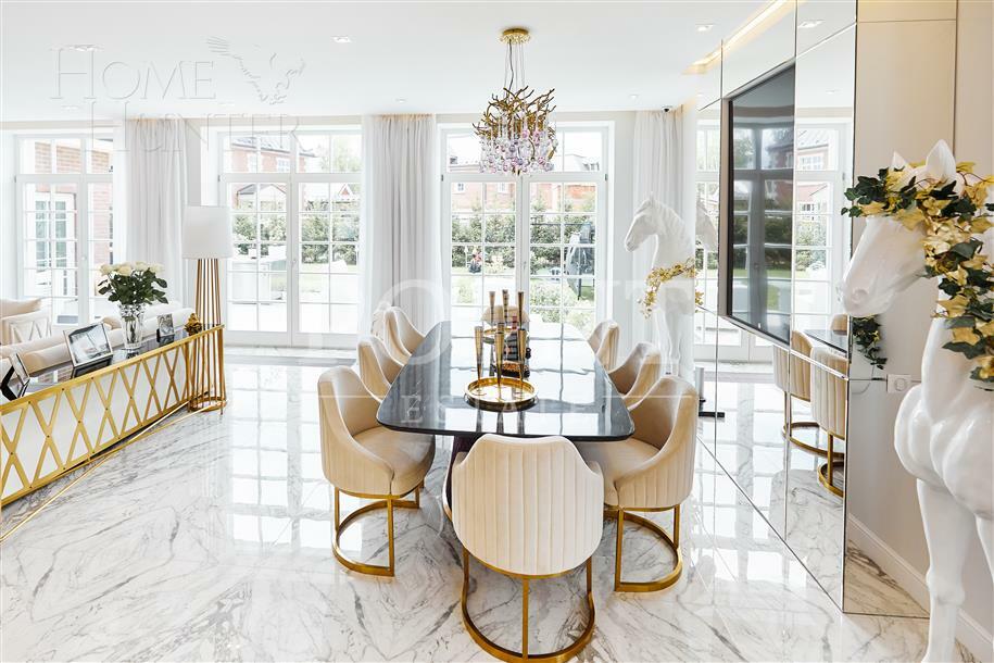 3-этажный коттедж 550 м² с отделкой