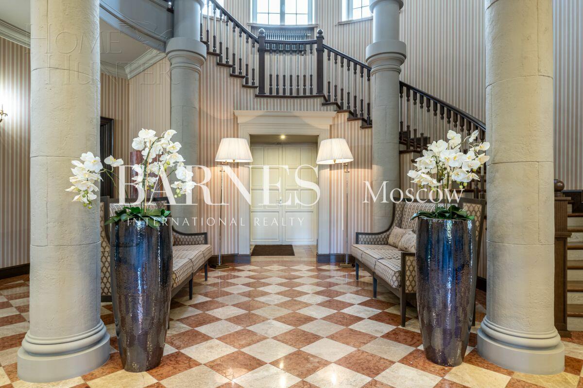 2-этажный коттедж 1 065 м² с отделкой