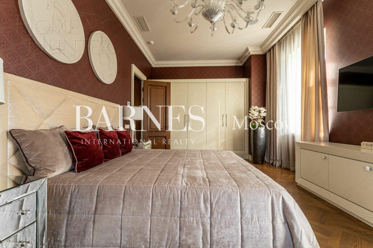 2-этажный коттедж 1 065 м² с отделкой