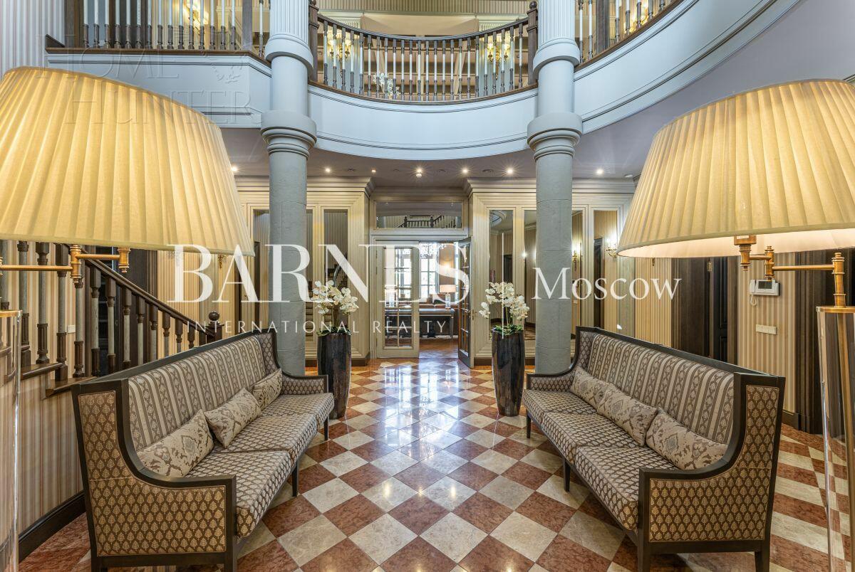 2-этажный коттедж 1 065 м² с отделкой