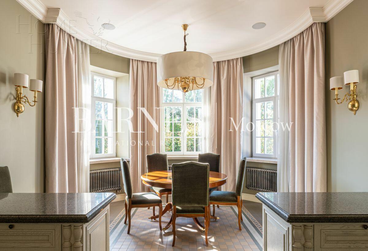 2-этажный коттедж 1 065 м² с отделкой