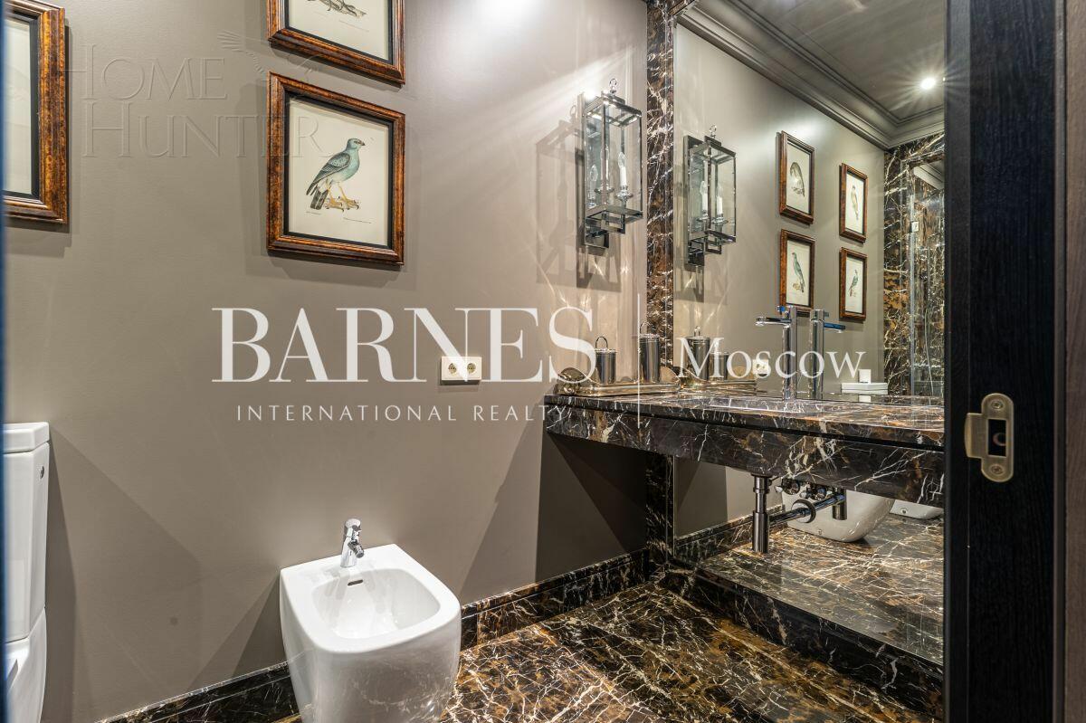 2-этажный коттедж 1 065 м² с отделкой