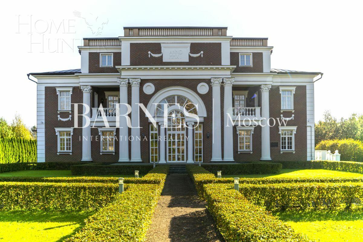 2-этажный коттедж 1 065 м² с отделкой