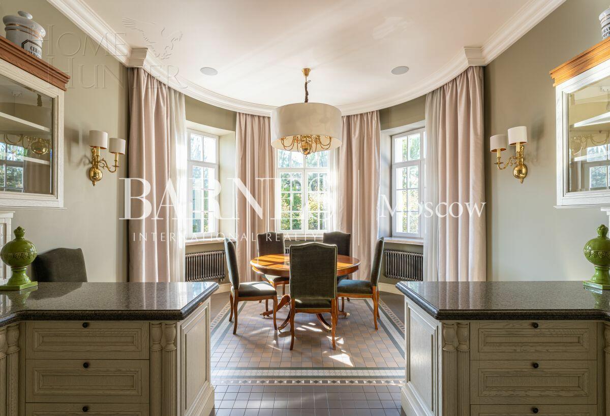 2-этажный коттедж 1 065 м² с отделкой