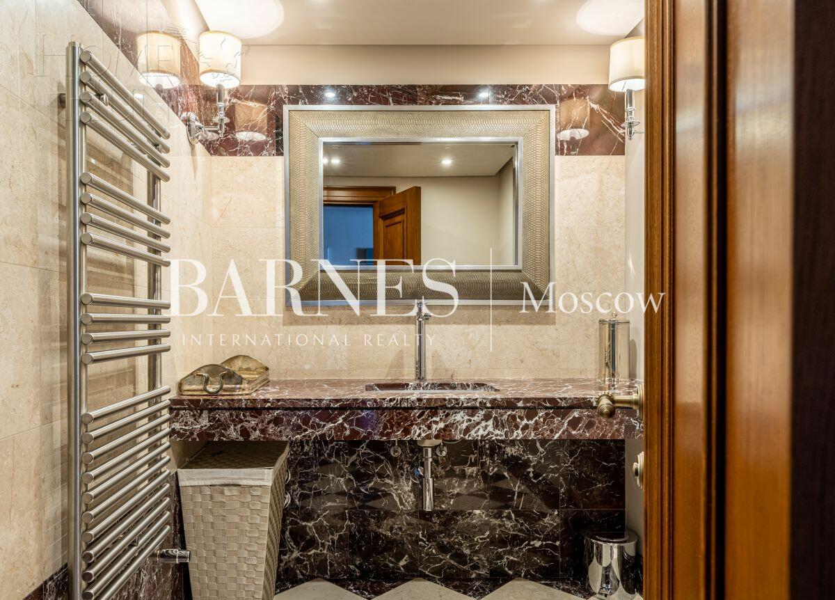 2-этажный коттедж 1 065 м² с отделкой