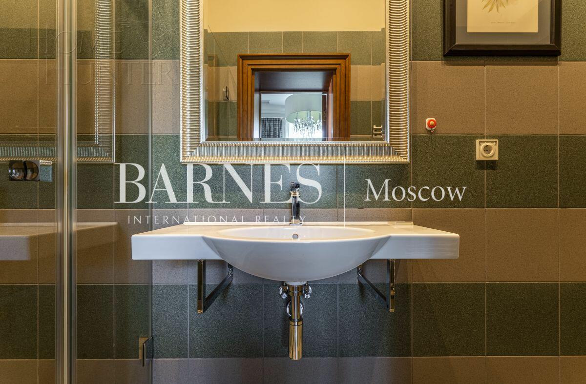 2-этажный коттедж 1 065 м² с отделкой