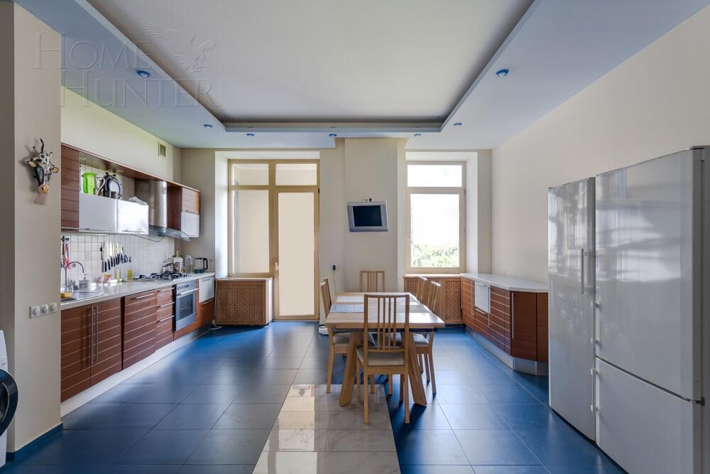 5-КОМН. КВАРТИРА С ОТДЕЛКОЙ 220 М² НА 6 ЭТАЖЕ