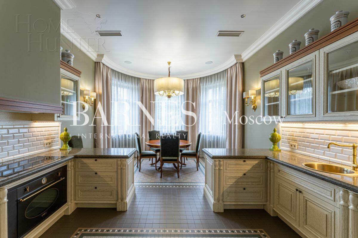 2-этажный коттедж 1 065 м² с отделкой