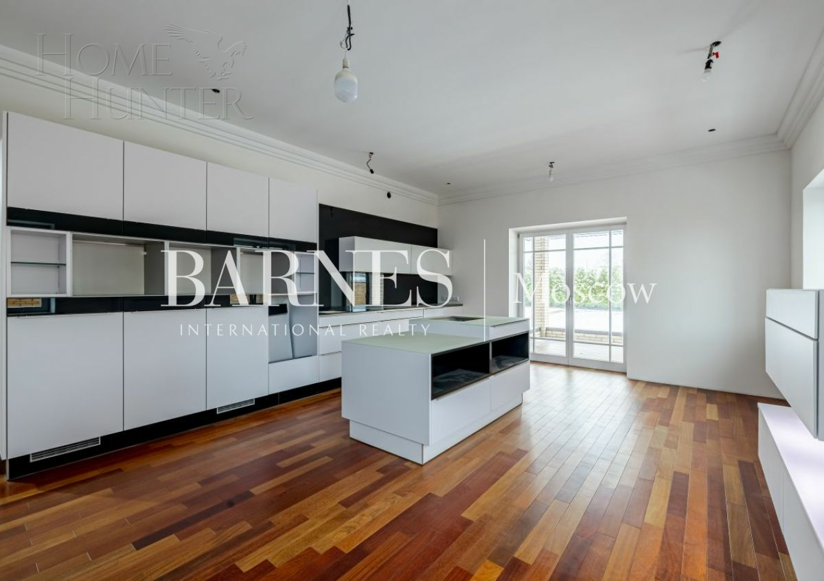 2-этажный коттедж 630 м² с отделкой