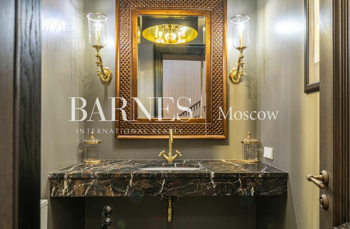 2-этажный коттедж 1 065 м² с отделкой