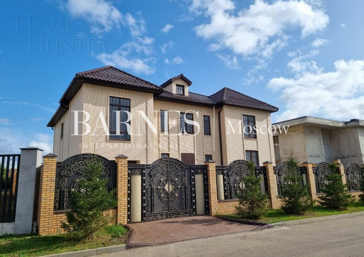 2-этажный коттедж 630 м² с отделкой