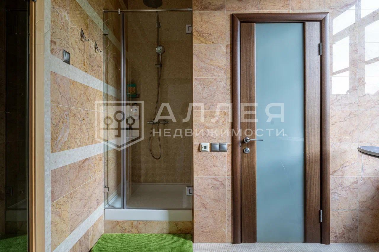 2-этажный коттедж 280 м² с отделкой