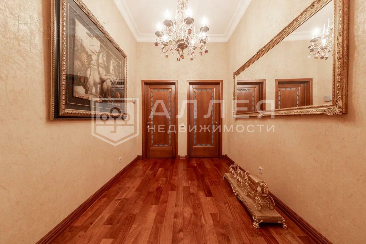 2-этажный коттедж 1 050 м² с отделкой