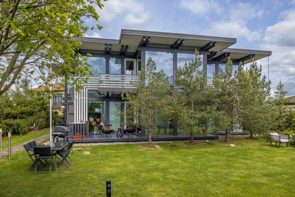 2-этажный коттедж 420 м² с отделкой