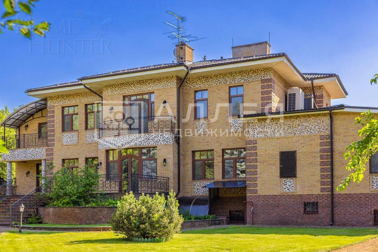 2-этажный коттедж 1 050 м² с отделкой