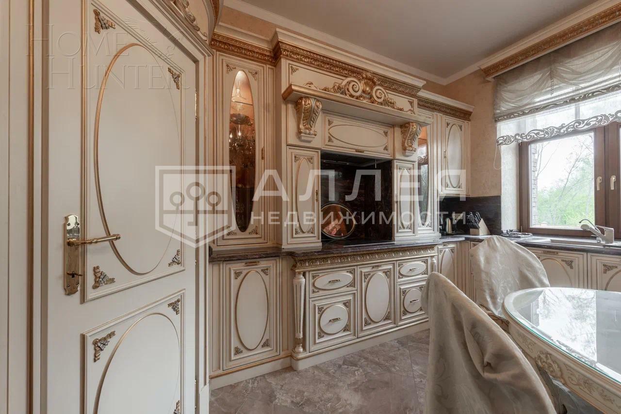 2-этажный коттедж 1 050 м² с отделкой