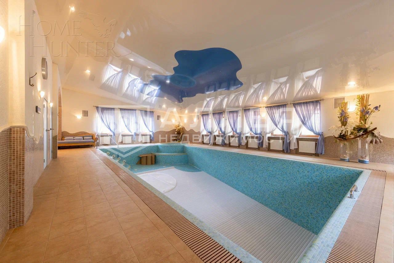 2-этажный коттедж 1 050 м² с отделкой