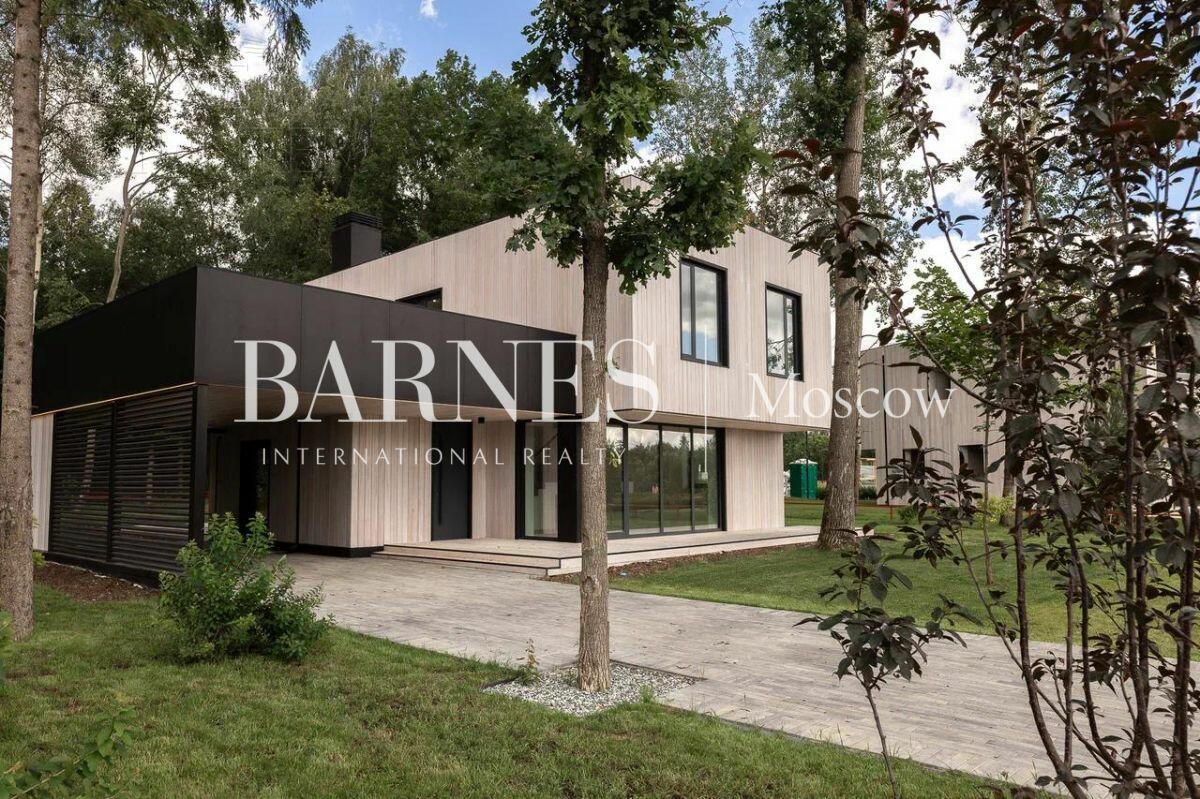 2-этажный коттедж 458 м² без отделки