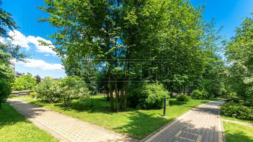 2-этажный коттедж 500 м² с отделкой