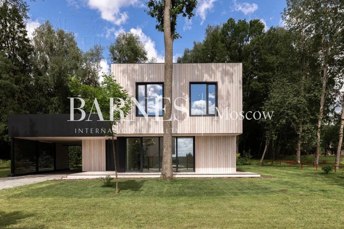 2-этажный коттедж 420 м² без отделки