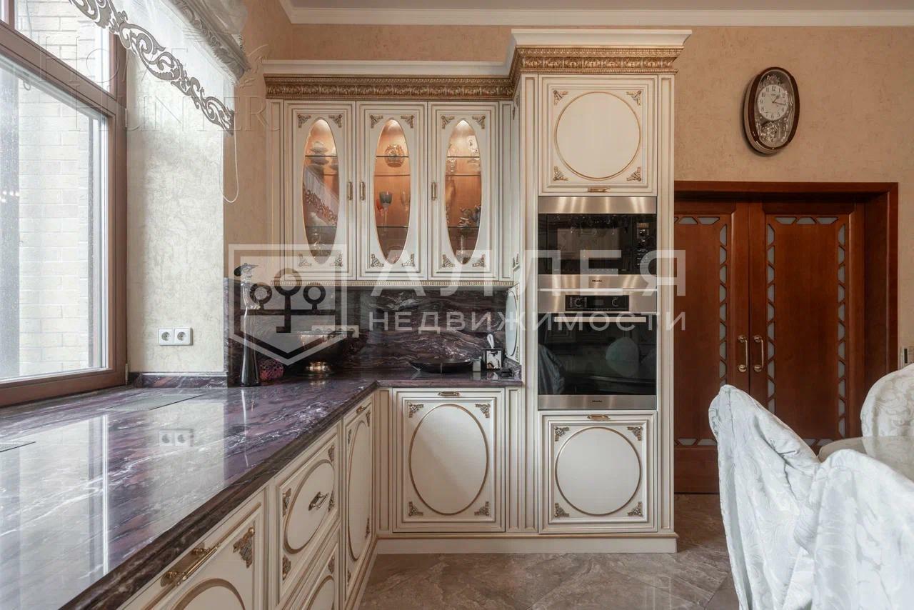 2-этажный коттедж 1 050 м² с отделкой