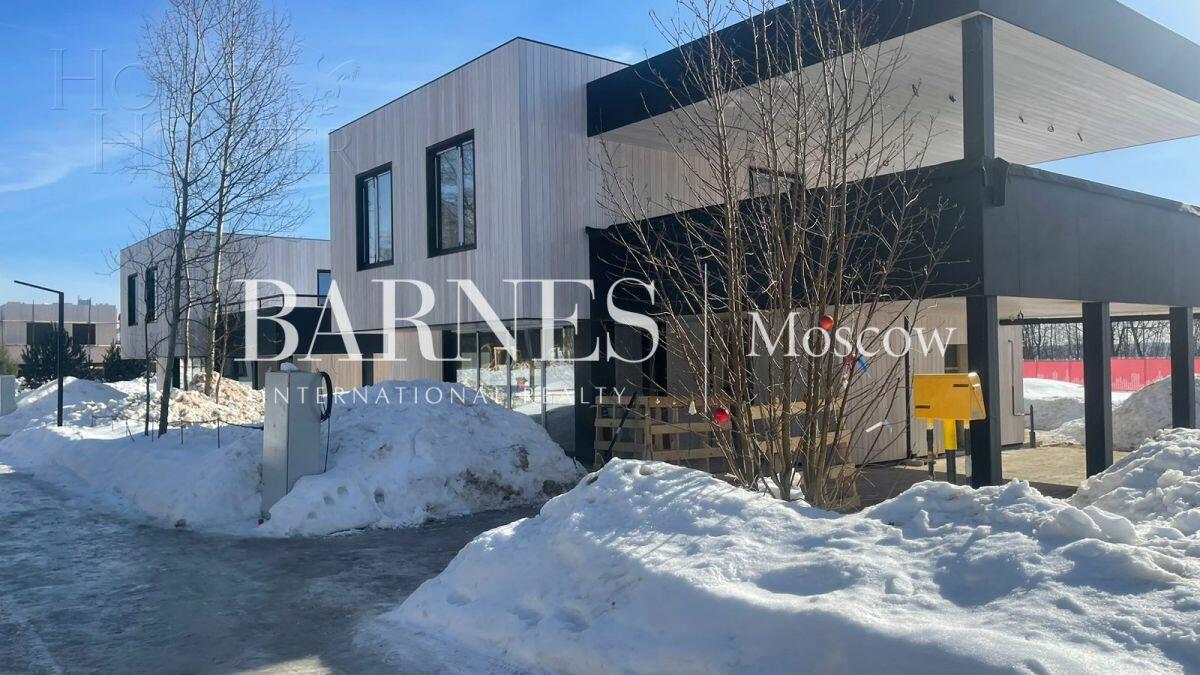 2-этажный коттедж 420 м² без отделки