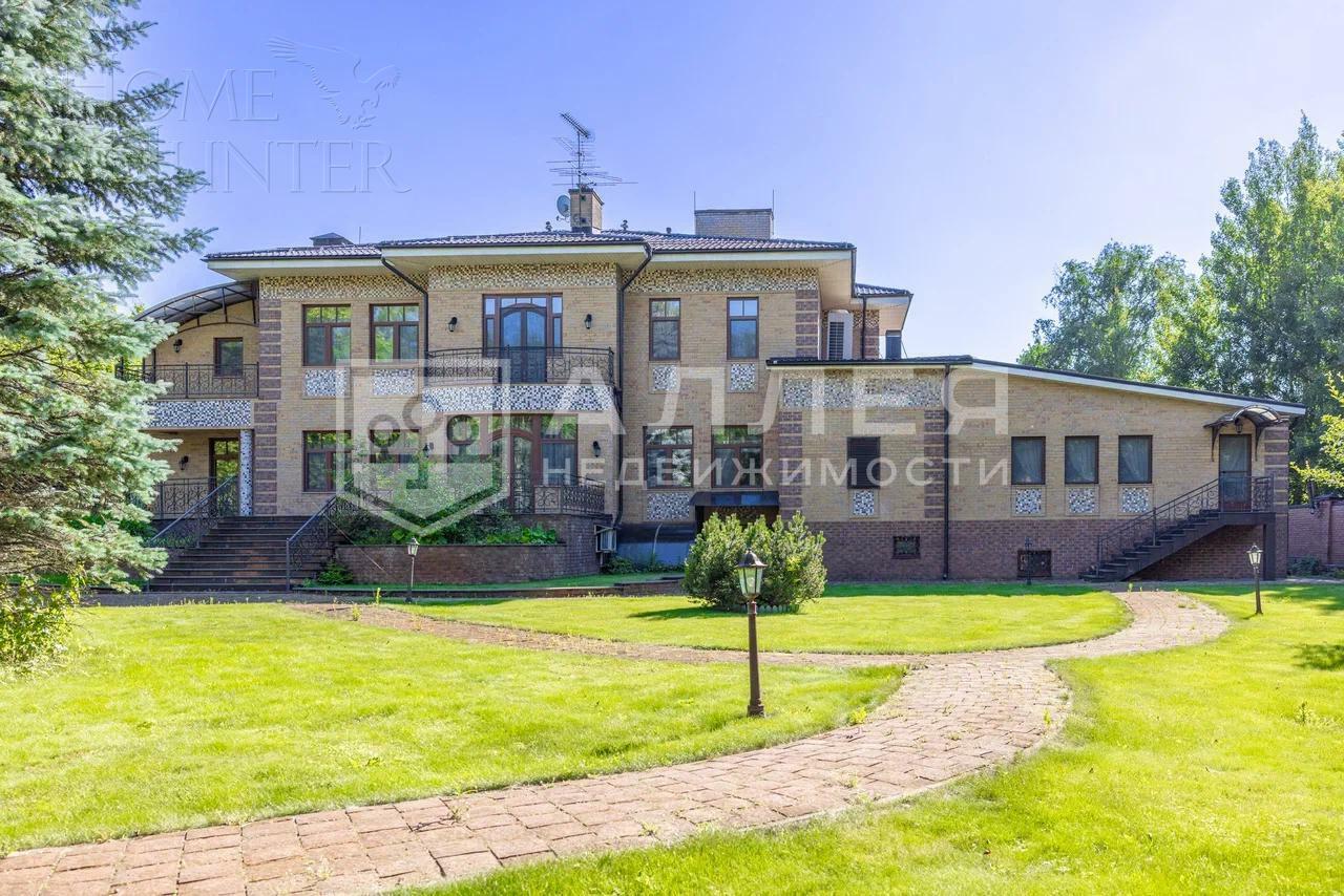 2-этажный коттедж 1 050 м² с отделкой