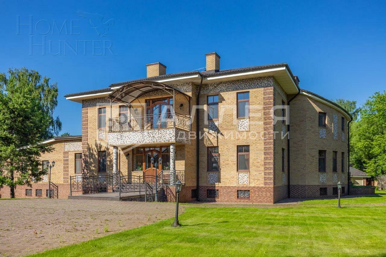 2-этажный коттедж 1 050 м² с отделкой