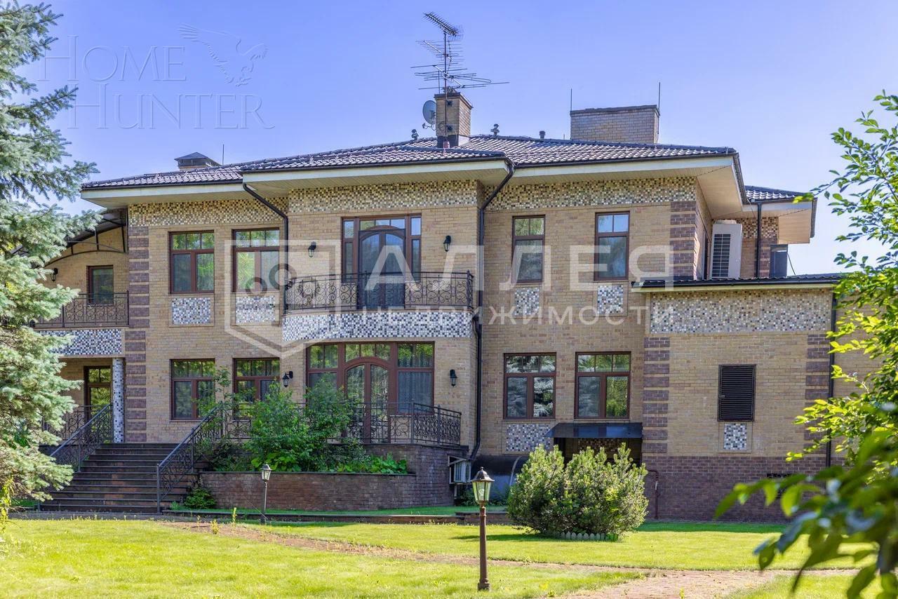 2-этажный коттедж 1 050 м² с отделкой