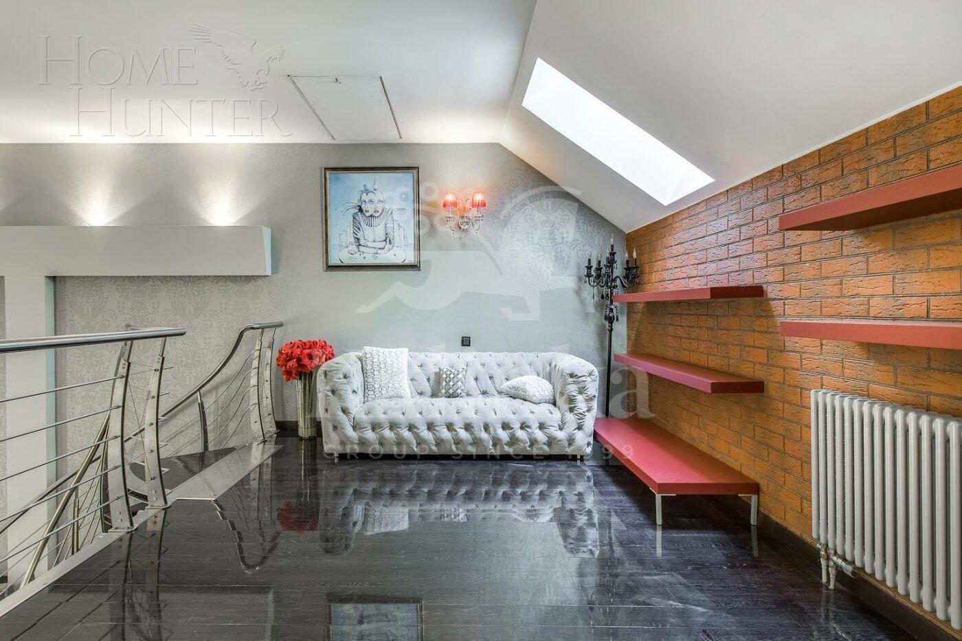 2-этажный коттедж 1 100 м² с отделкой