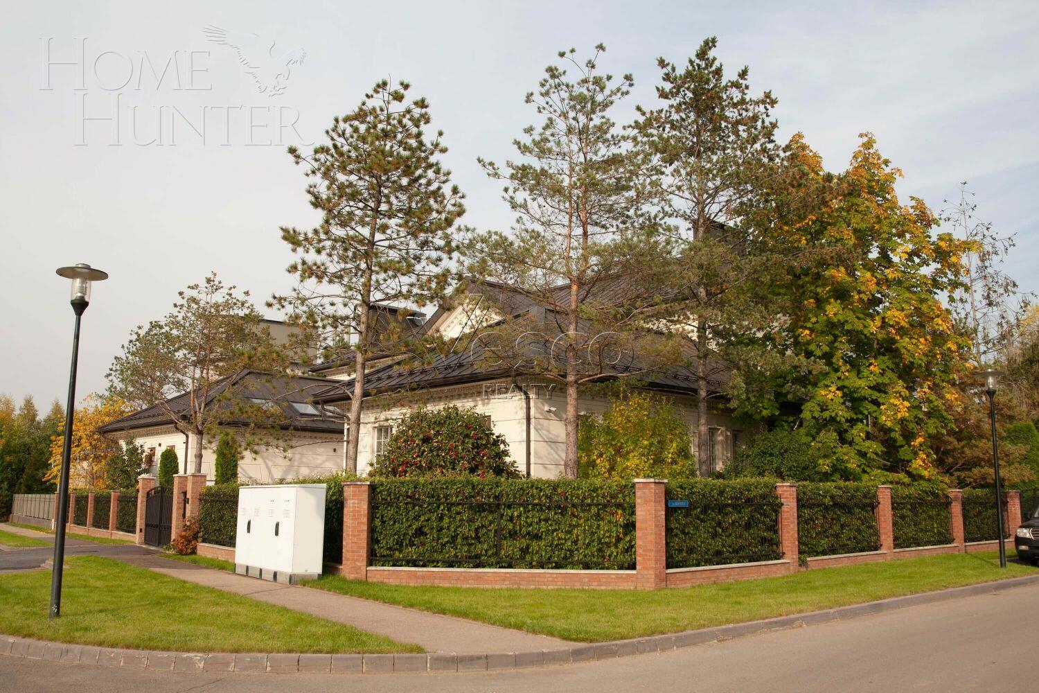 2-этажный коттедж 1 153 м² с отделкой