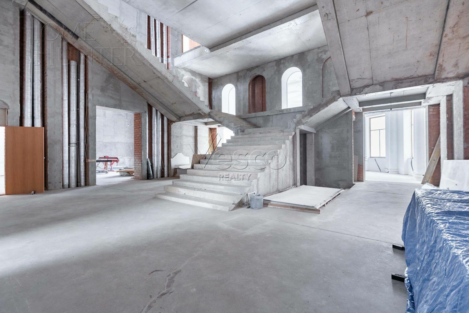 3-этажный коттедж 4 000 м² с отделкой