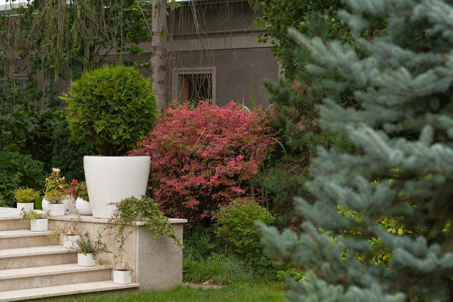 2-этажный коттедж 1 153 м² с отделкой