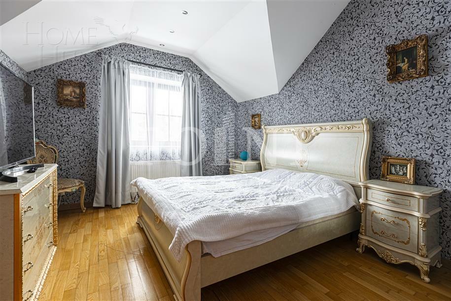 2-этажный коттедж 300 м² с отделкой