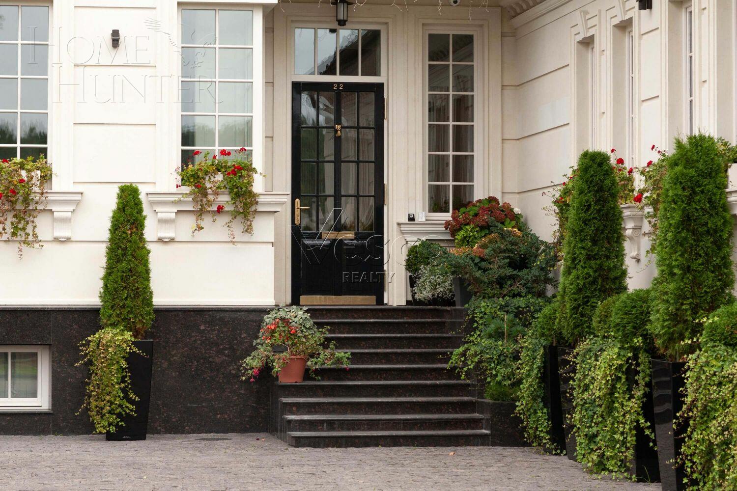 2-этажный коттедж 1 153 м² с отделкой