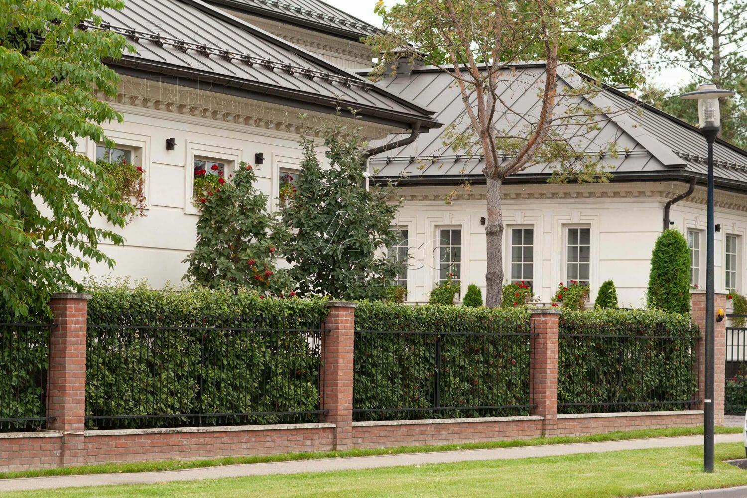 2-этажный коттедж 1 153 м² с отделкой