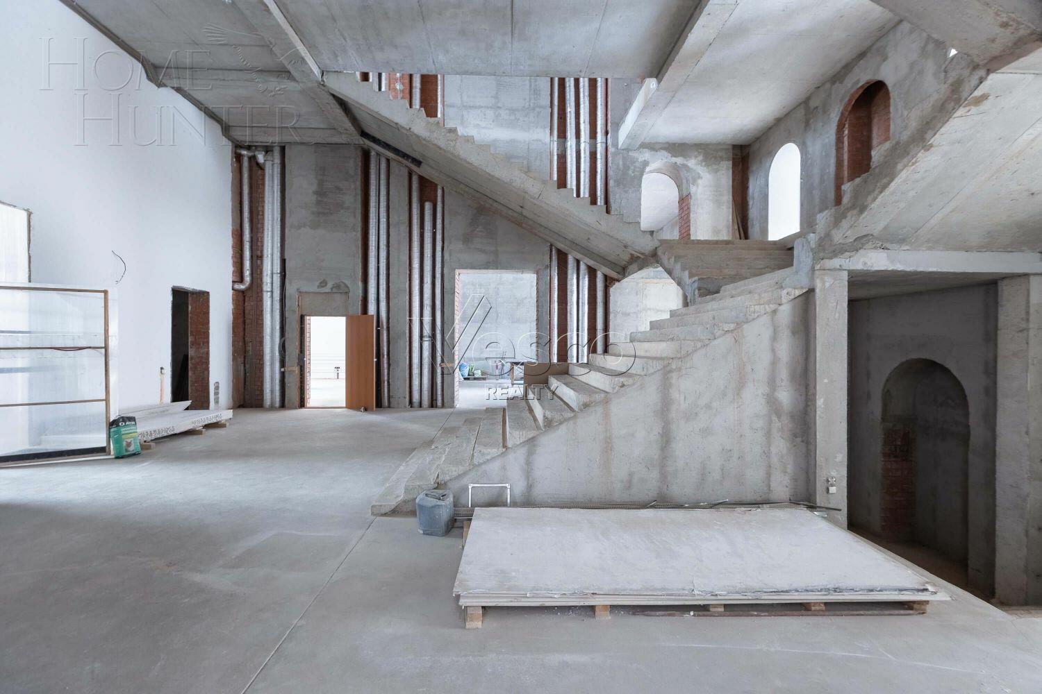 3-этажный коттедж 4 000 м² с отделкой