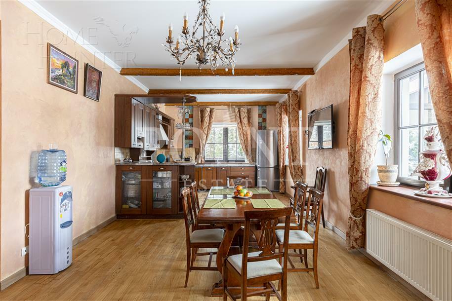 2-этажный коттедж 300 м² с отделкой