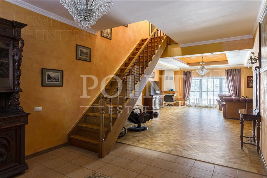 2-этажный коттедж 300 м² с отделкой