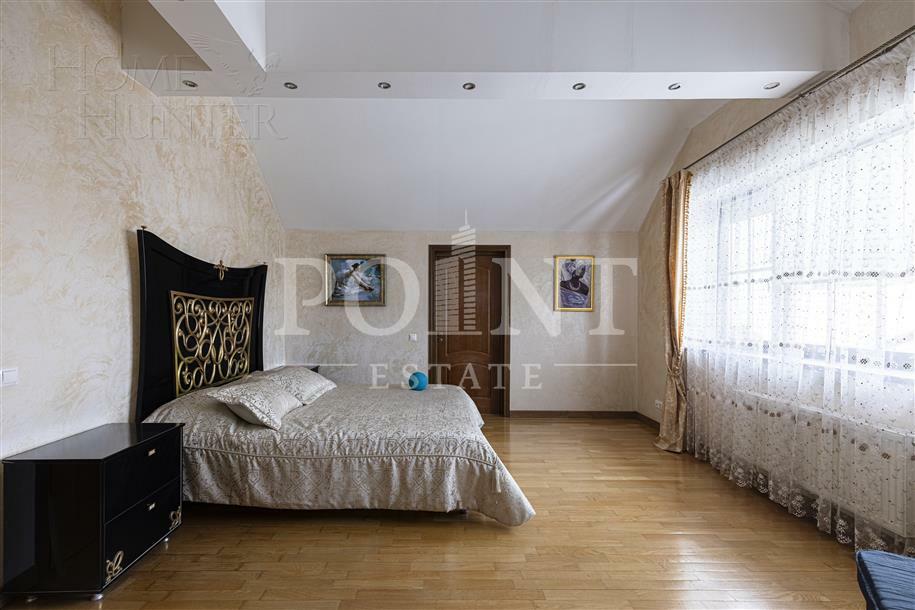 2-этажный коттедж 300 м² с отделкой