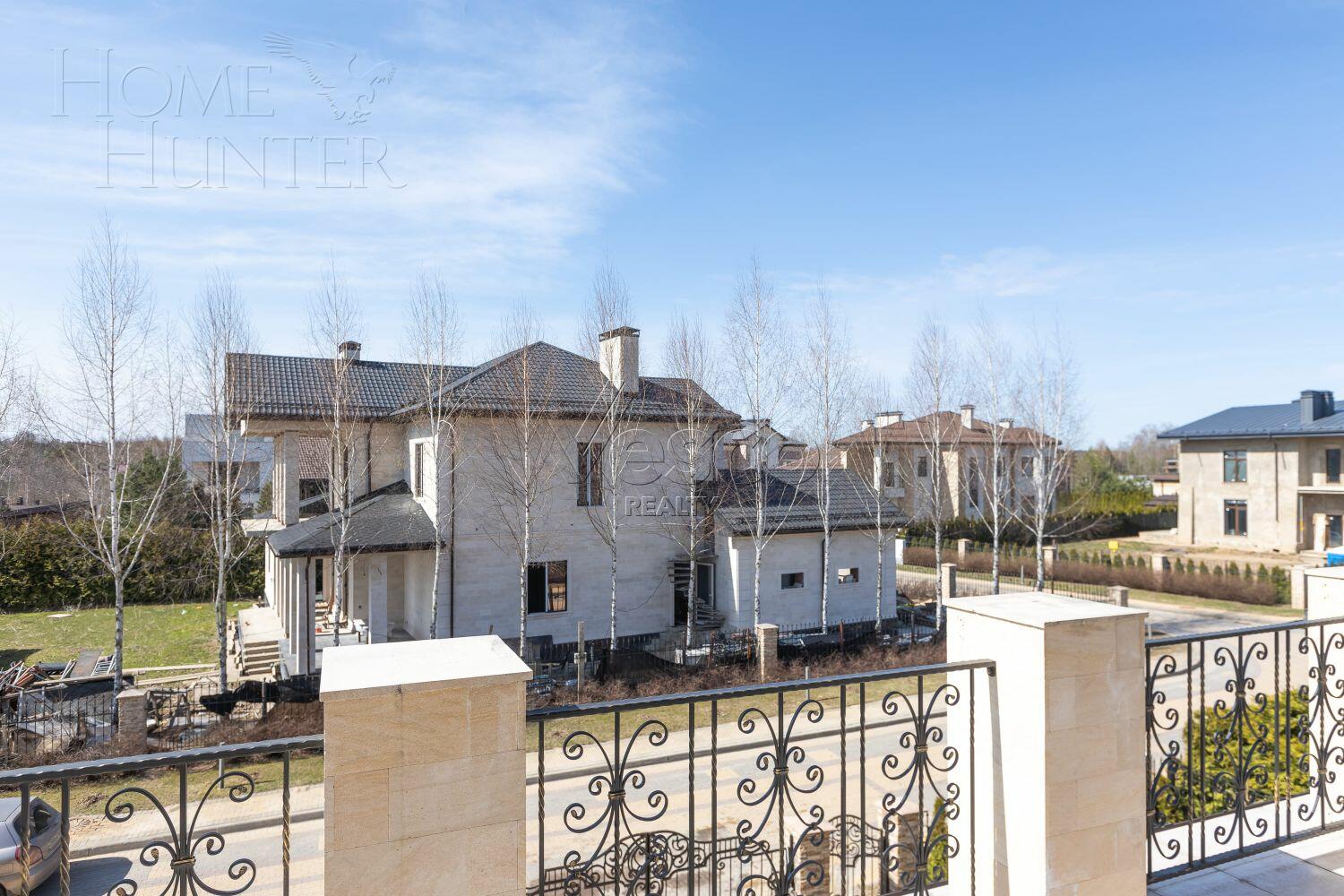 2-этажный коттедж 500 м² без отделки