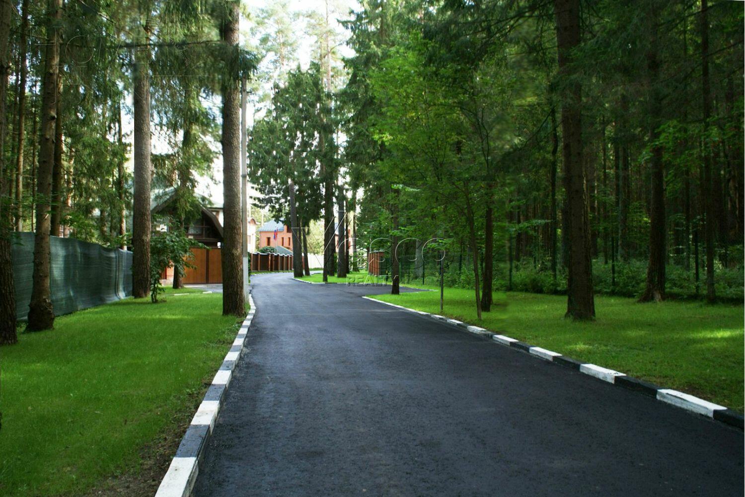 2-этажный коттедж 1 100 м² без отделки